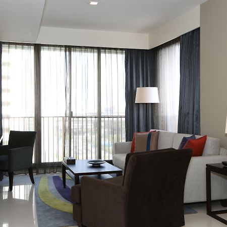 Bangna Pride Hotel & Residence Bangkok Buitenkant foto