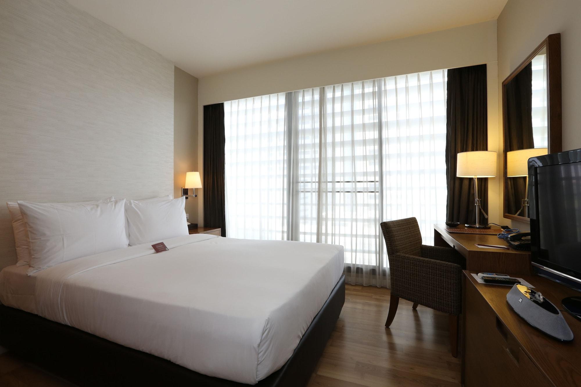 Bangna Pride Hotel & Residence Bangkok Buitenkant foto