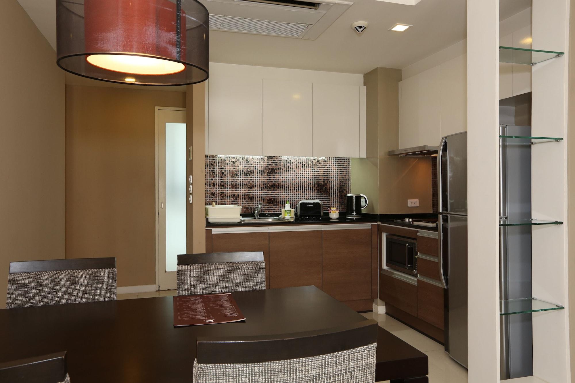 Bangna Pride Hotel & Residence Bangkok Buitenkant foto